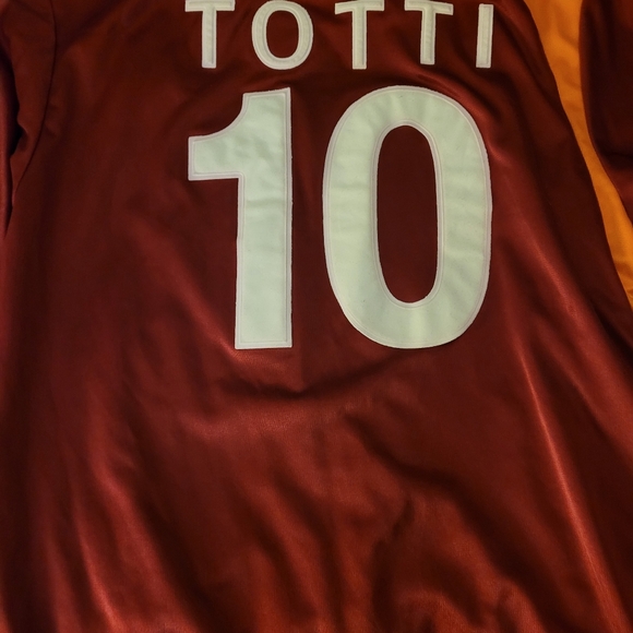 2005-2006 AS Roma Maroon Totti 10 jersey - Picture 2 of 2